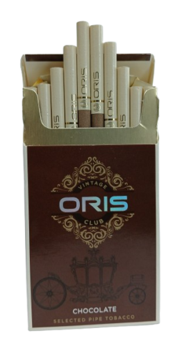 Oris Vintage Club Chocolate Slim, yoğun çikolata aroması ve yumuşak içim karakteriyle premium aromatik slim sigarillo deneyimi sunuyor.